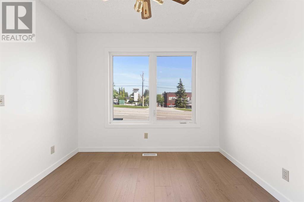 Single Family House for Sale in  Coachway Gardens SW Coach Hill Calgary 