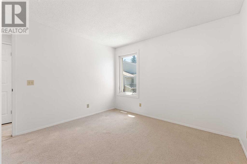 Single Family House for Sale in  Coachway Gardens SW Coach Hill Calgary 