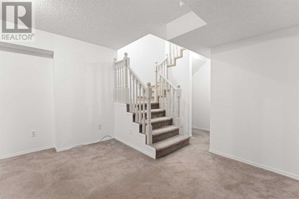 Single Family House for Sale in  Coachway Gardens SW Coach Hill Calgary 