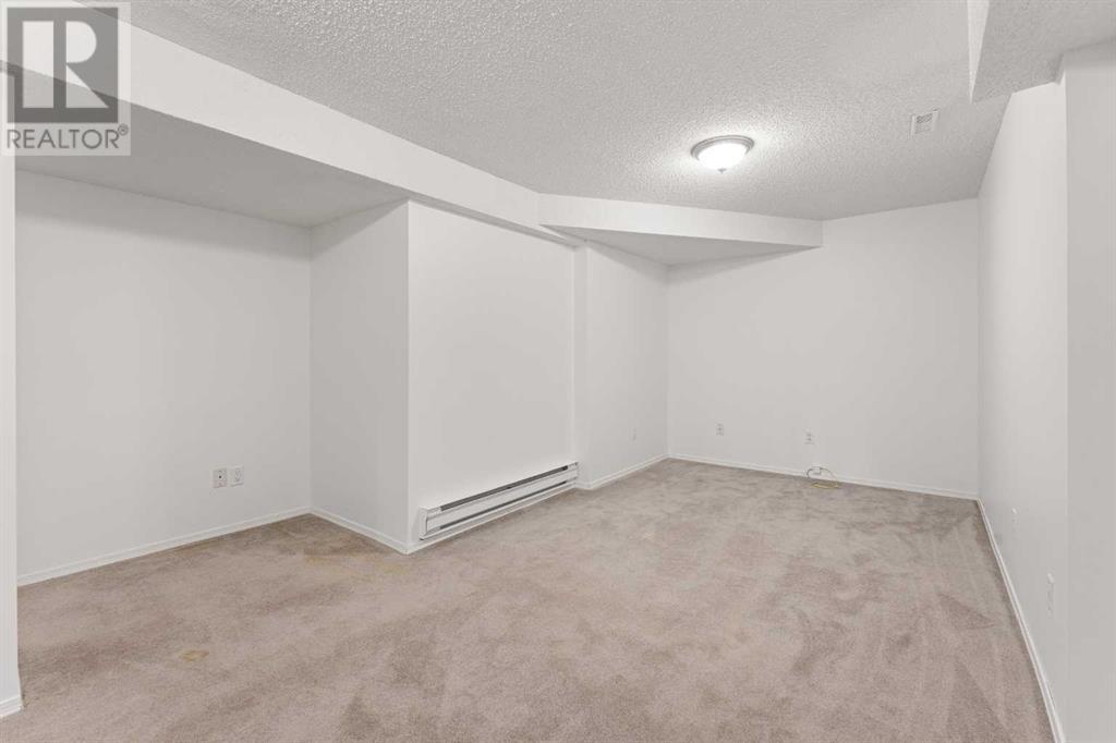 Single Family House for Sale in  Coachway Gardens SW Coach Hill Calgary 