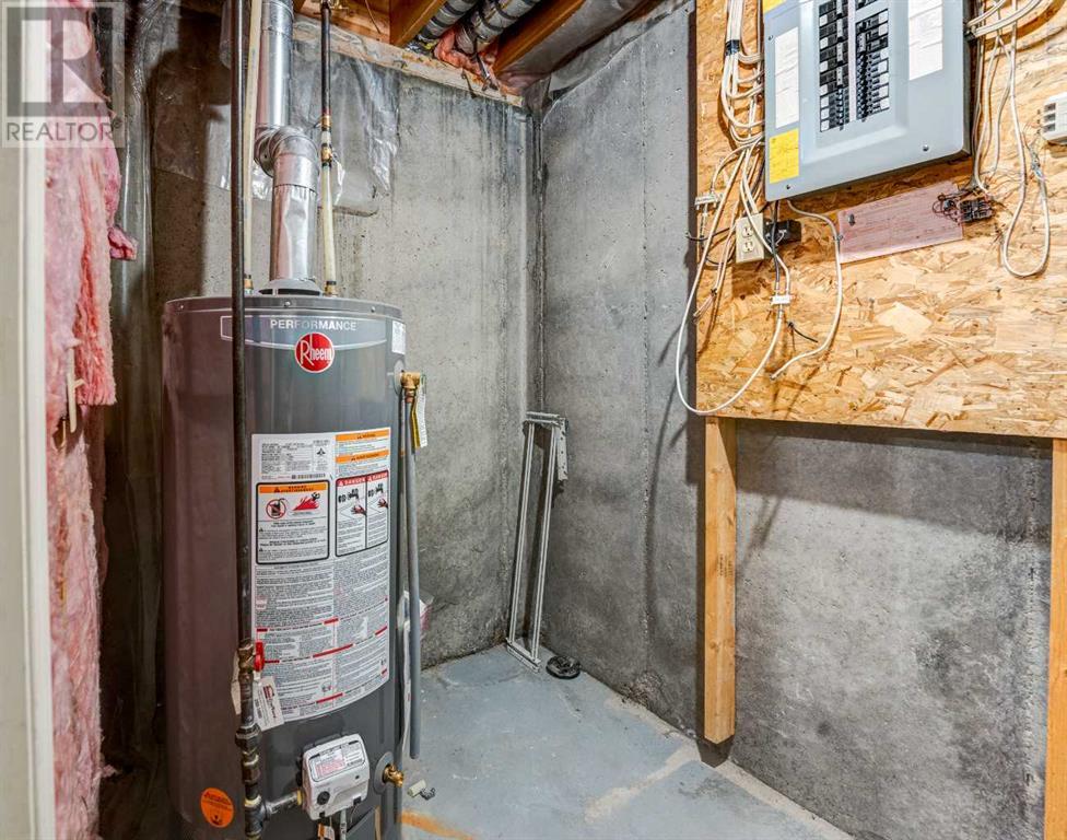 Single Family House for Sale in  Coachway Gardens SW Coach Hill Calgary 