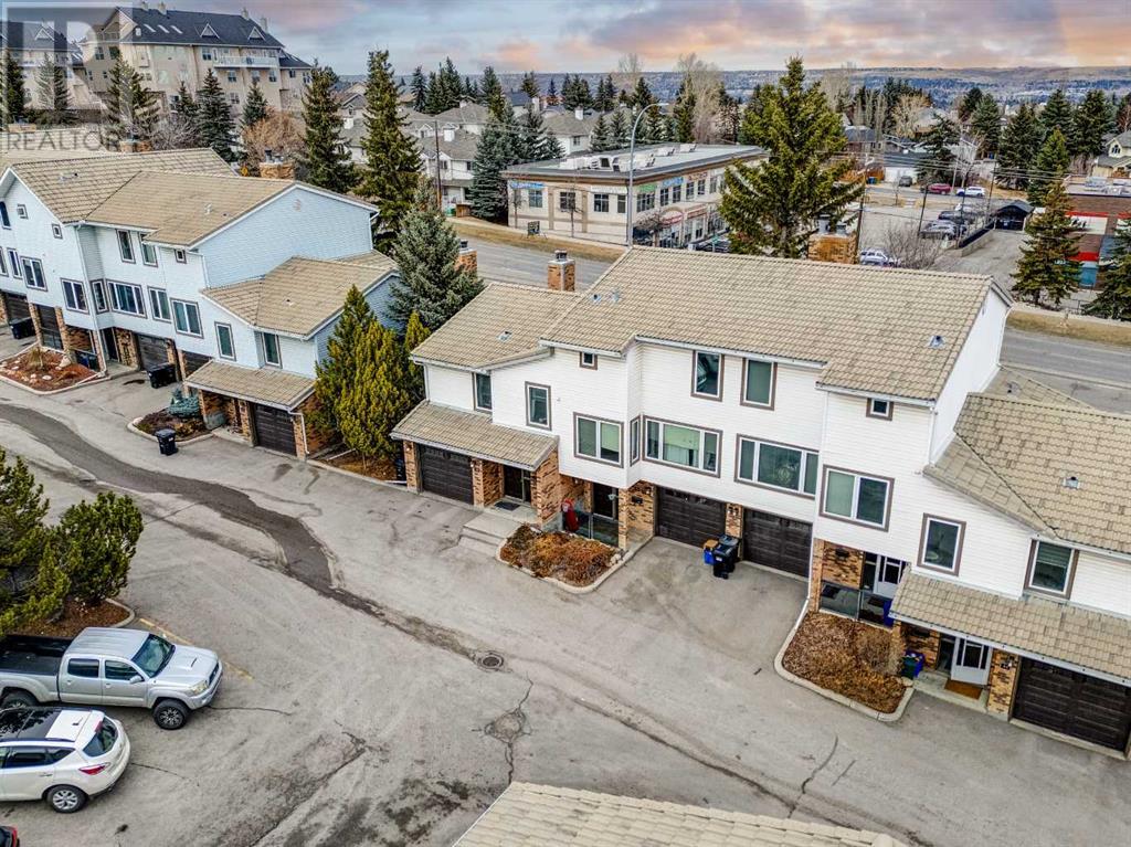 Single Family House for Sale in  Coachway Gardens SW Coach Hill Calgary 