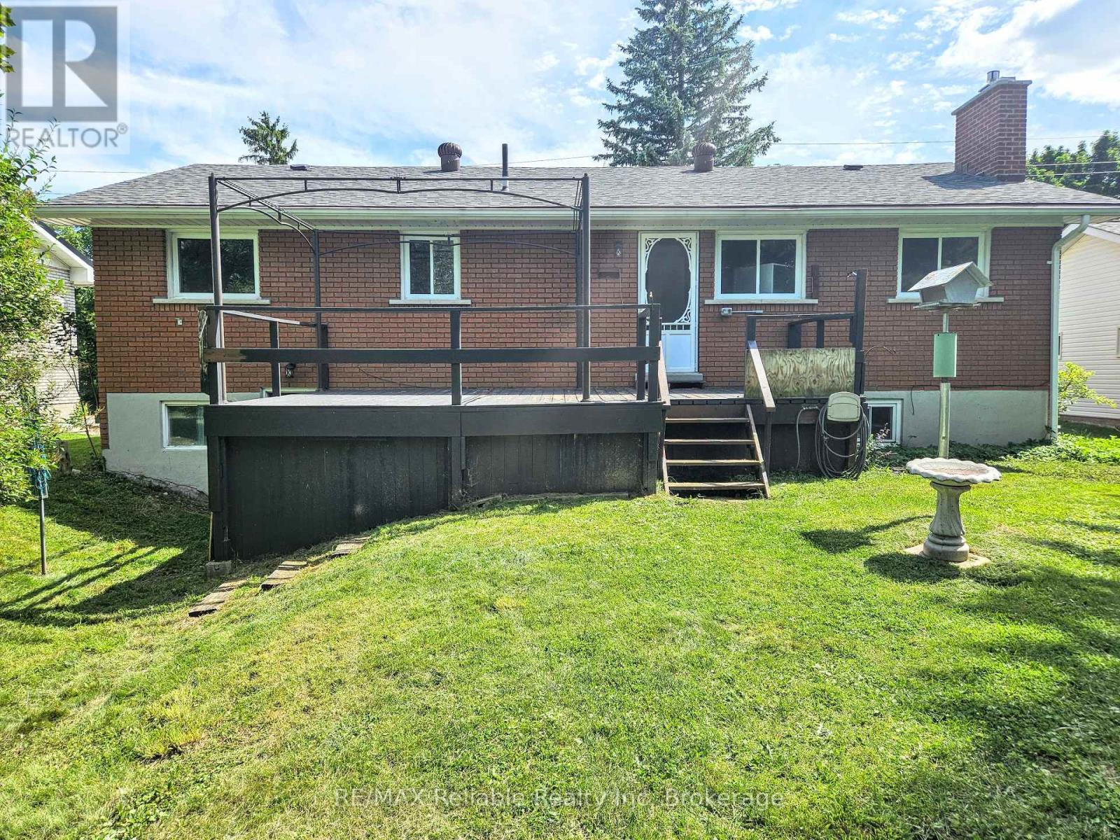 Photo 39 of 439 Queen Street E, Wellington North ON