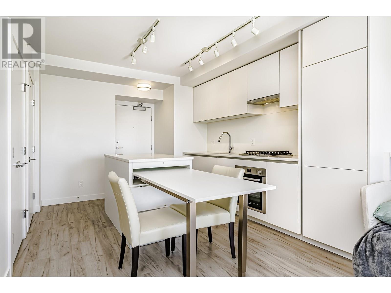 Photo 18 of 1906 652 Whiting Way, Coquitlam BC