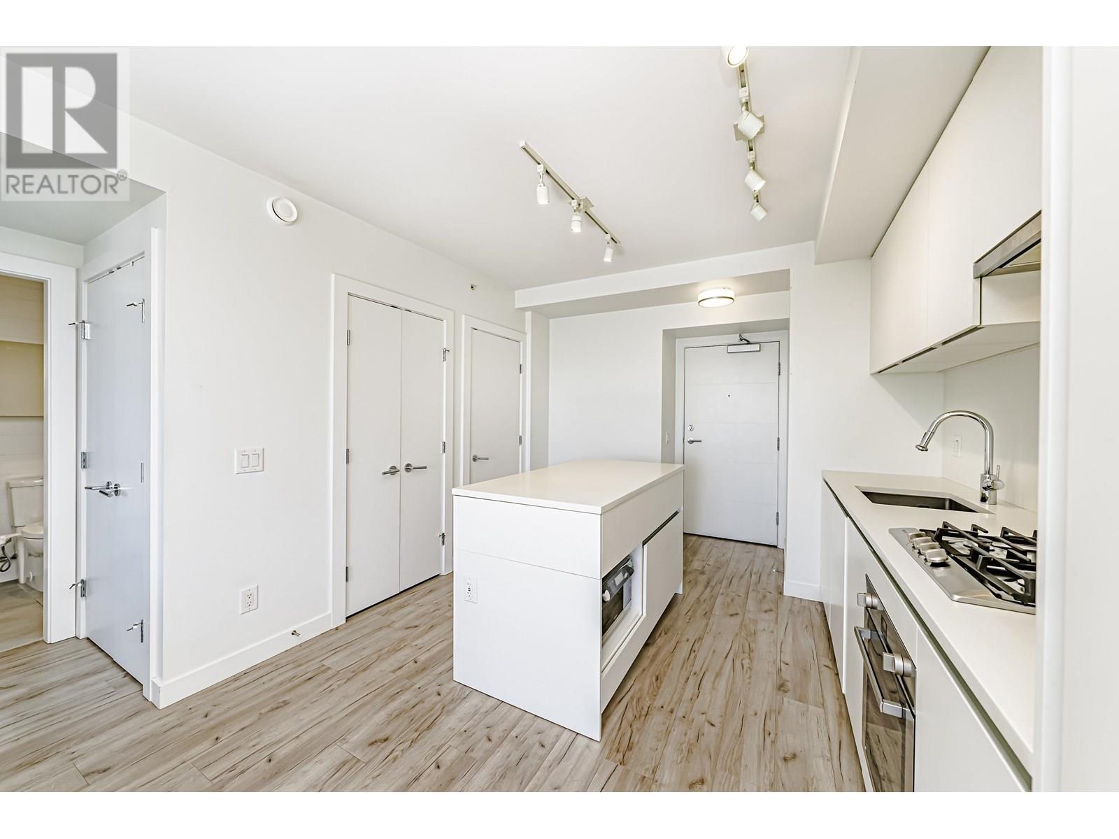 Photo 29 of 1906 652 Whiting Way, Coquitlam BC