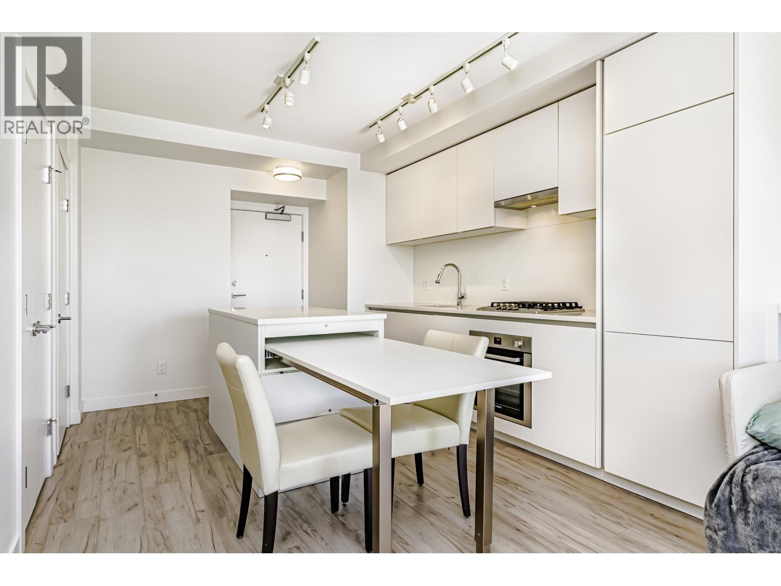 Photo 17 of 1906 652 Whiting Way, Coquitlam BC