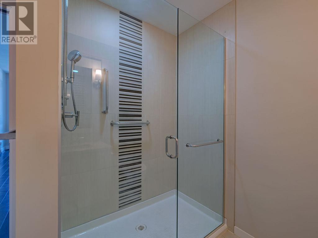 306 5665 TEREDO STREET, Sechelt