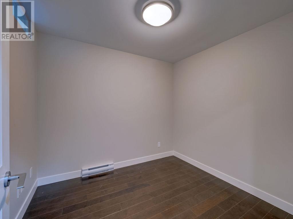 306 5665 TEREDO STREET, Sechelt