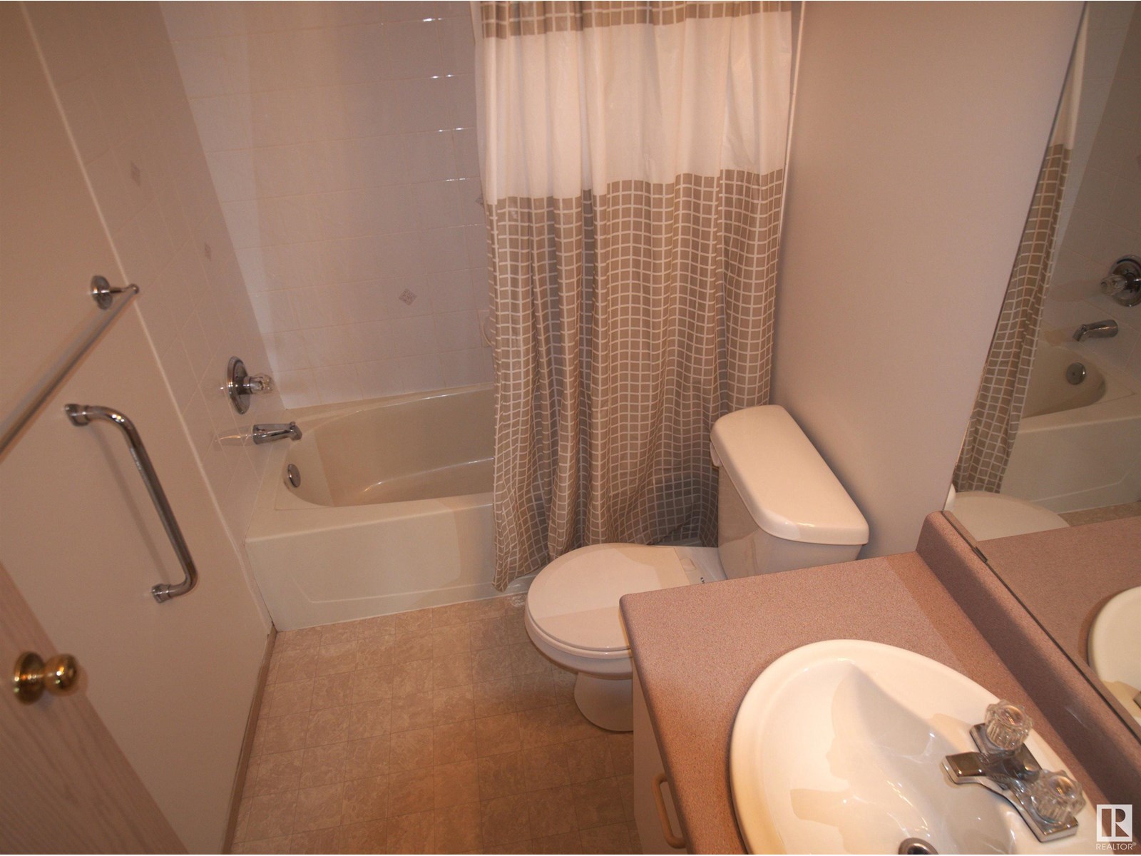 Photo 8 of 434 2520 50 St Nw, Edmonton AB