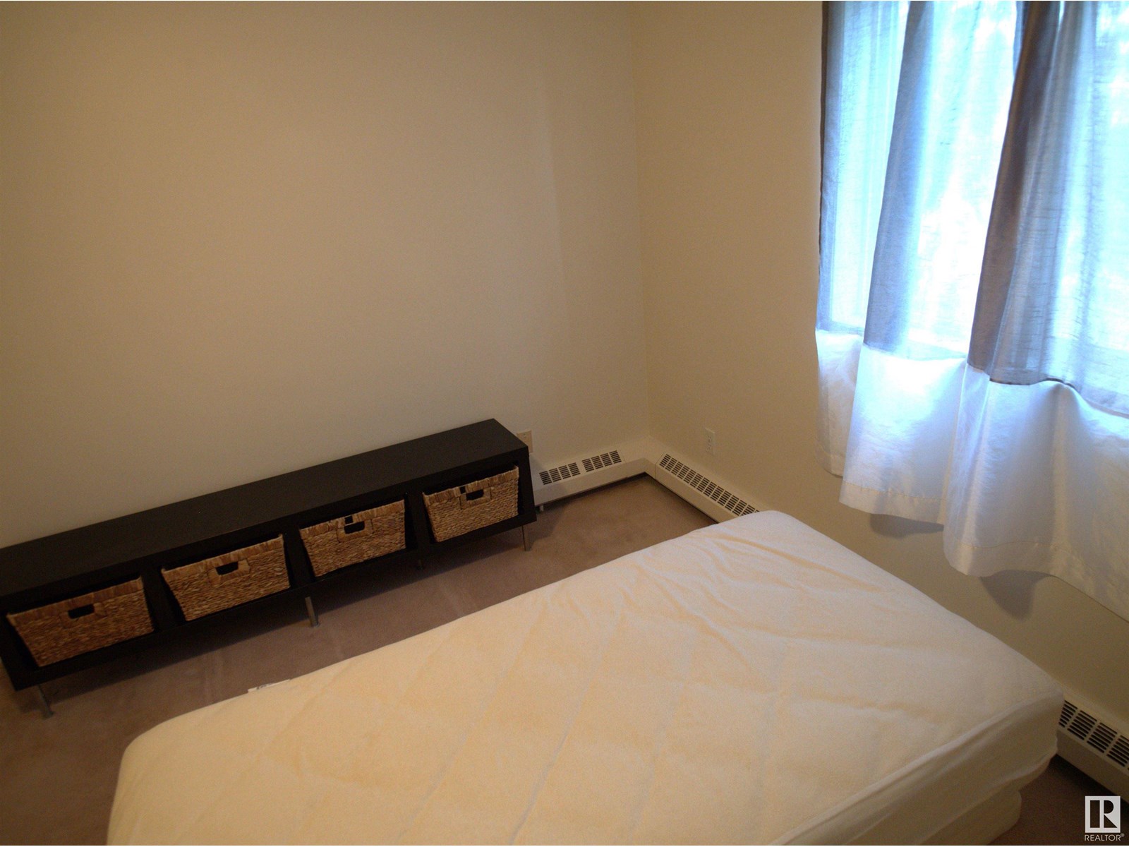 Photo 14 of 434 2520 50 St Nw, Edmonton AB