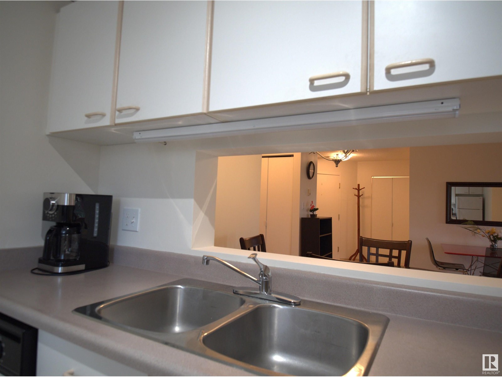 Photo 12 of 434 2520 50 St Nw, Edmonton AB