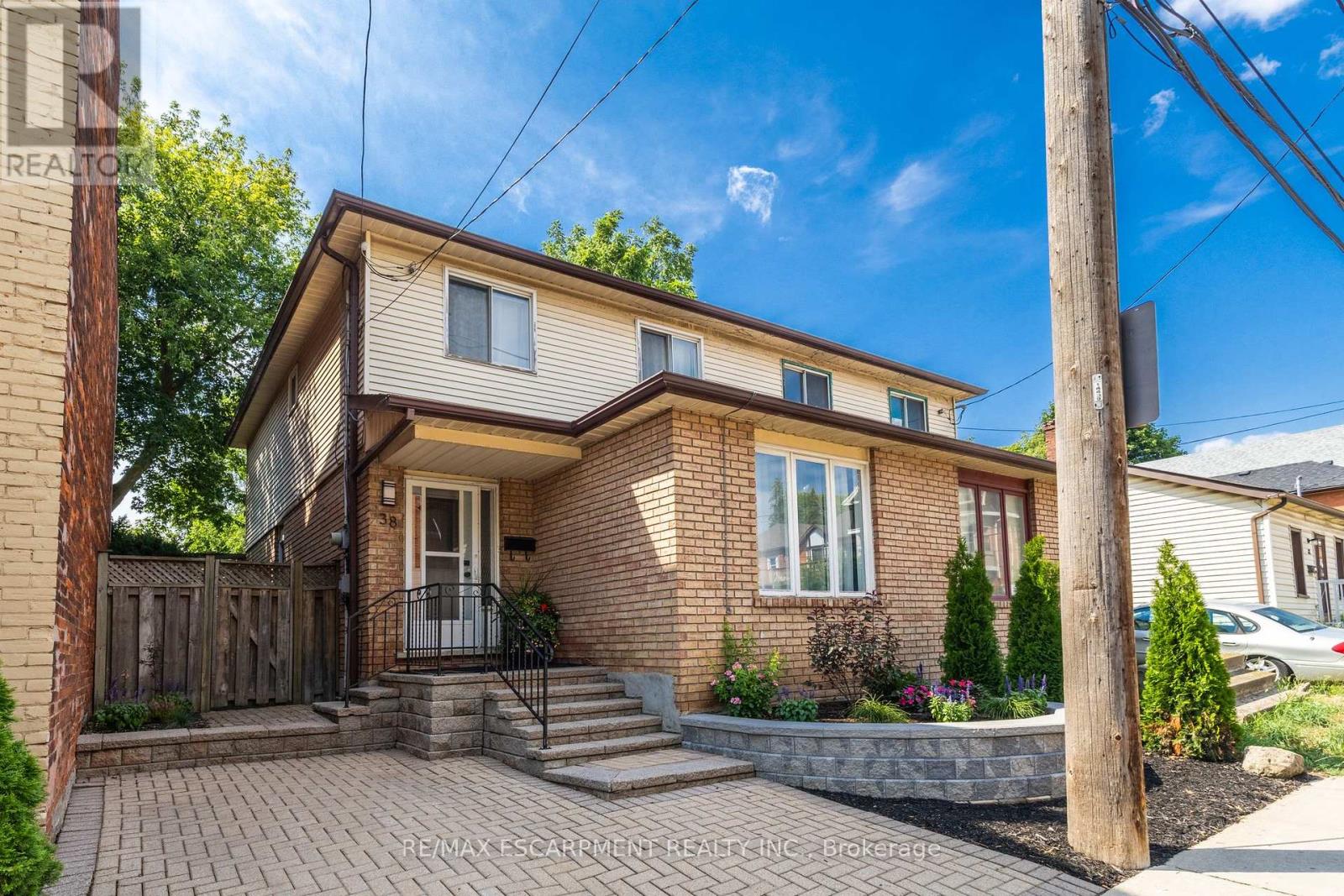 Photo 18 of 38 Locke Street S, Hamilton ON