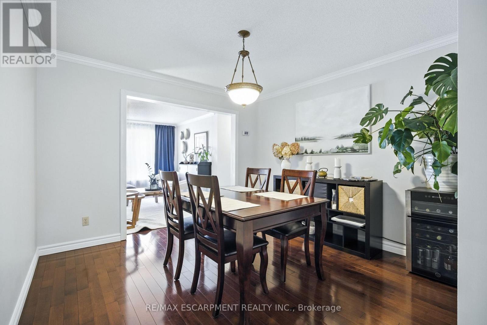 Photo 16 of 38 Locke Street S, Hamilton ON