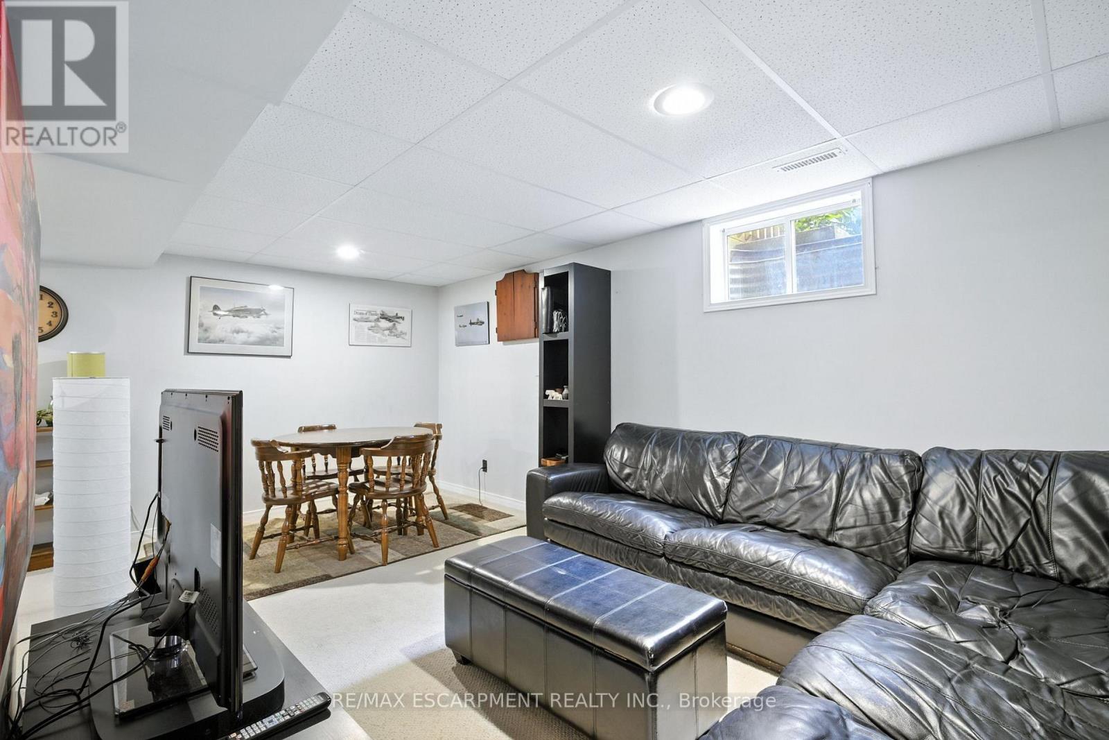 Photo 23 of 38 Locke Street S, Hamilton ON