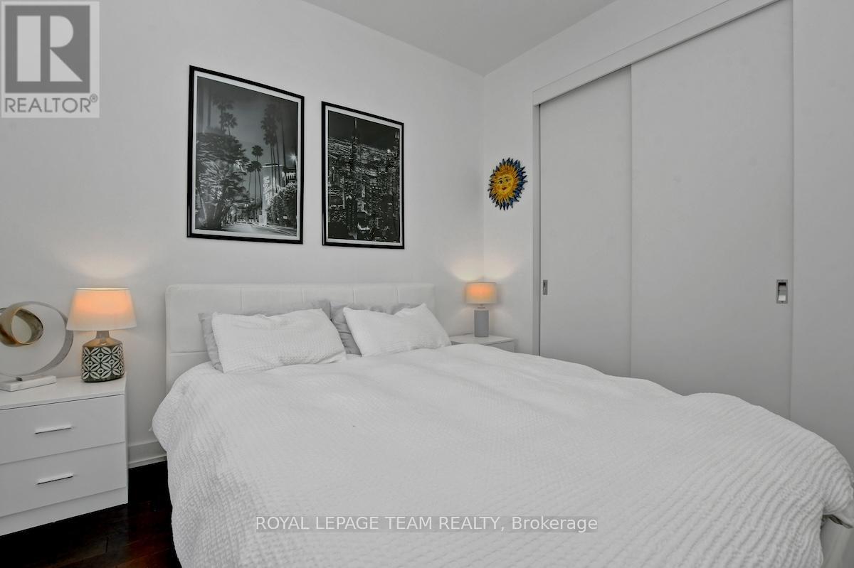 Photo 13 of 1410 111 Champagne Avenue S, Ottawa ON