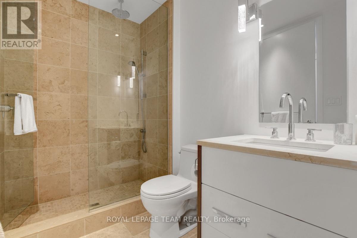 Photo 15 of 1410 111 Champagne Avenue S, Ottawa ON