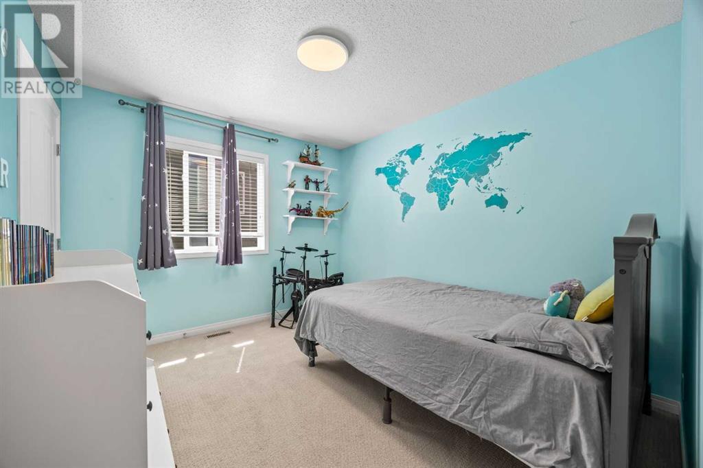 Single Family House for Sale in  Cougar Ridge Manor SW Cougar Ridge Calgary 