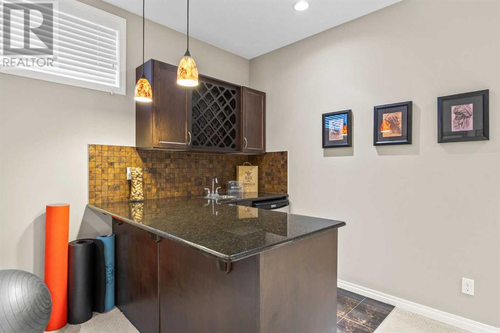 Single Family House for Sale in  Cougar Ridge Manor SW Cougar Ridge Calgary 