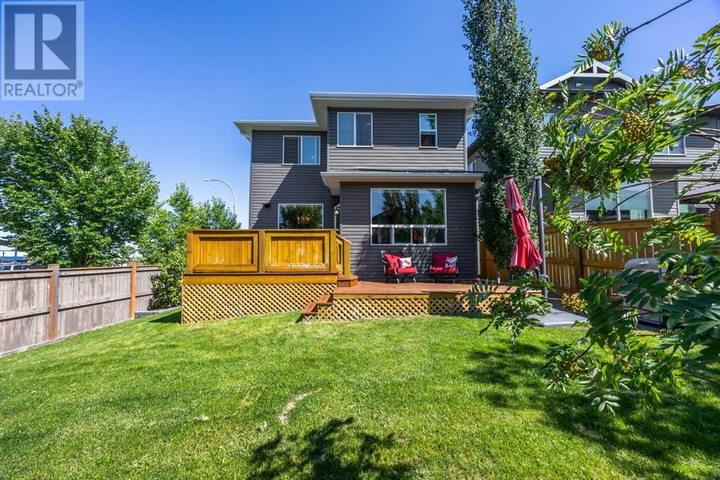 Single Family House for Sale in  Cougar Ridge Manor SW Cougar Ridge Calgary 