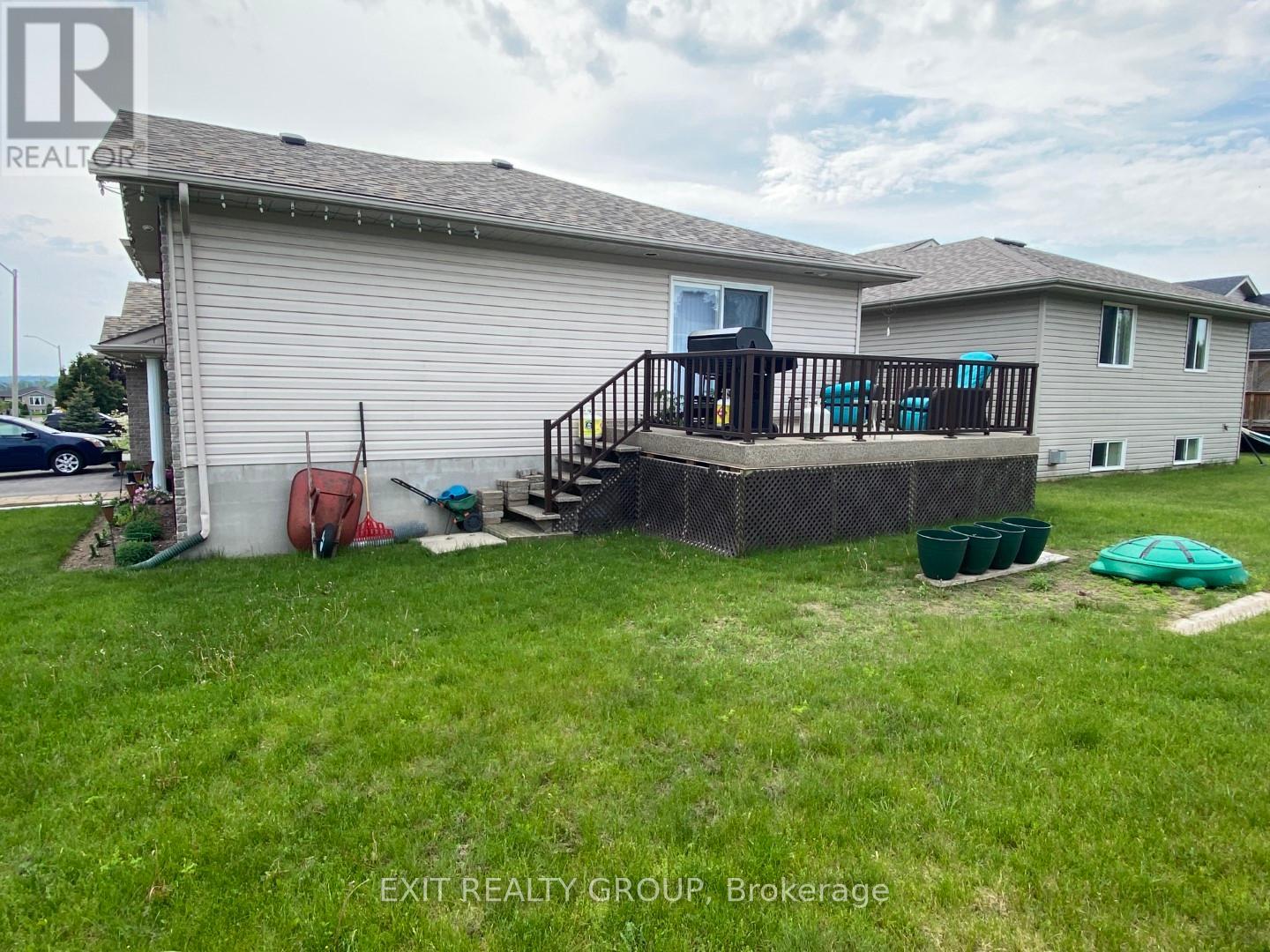 Photo 16 of 27 Belvedere Road, Quinte West ON