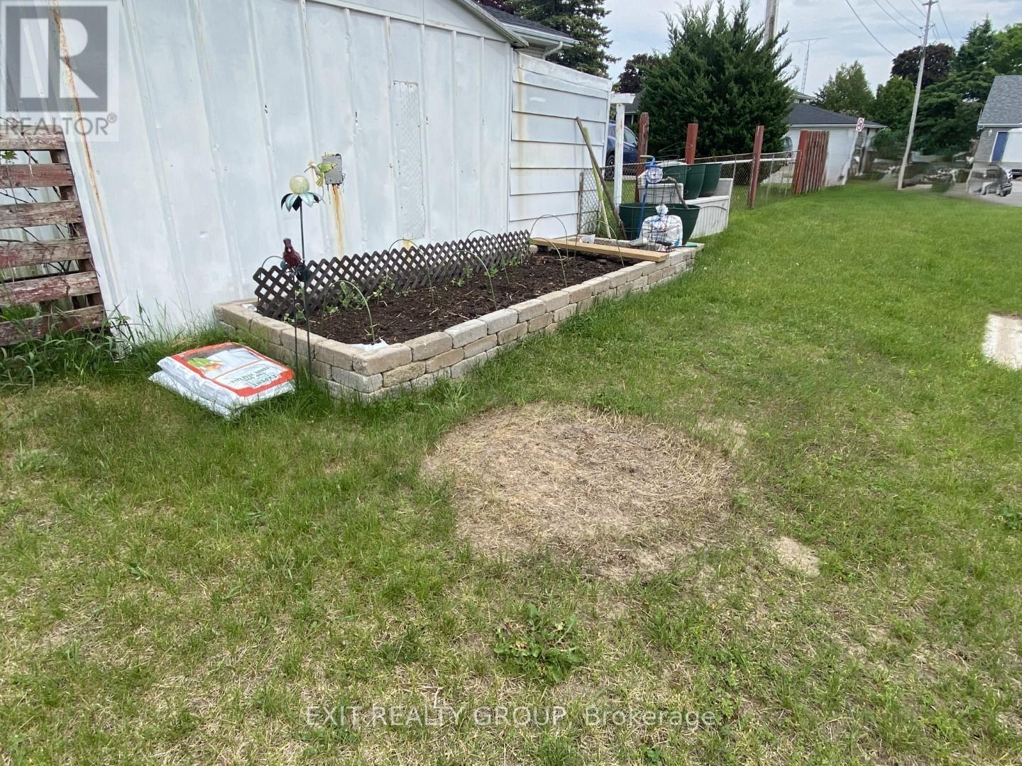Photo 18 of 27 Belvedere Road, Quinte West ON
