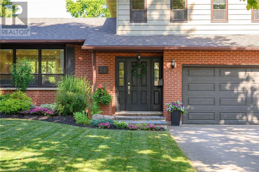 Photo 6 of 54 Driftwood Court, Grimsby ON