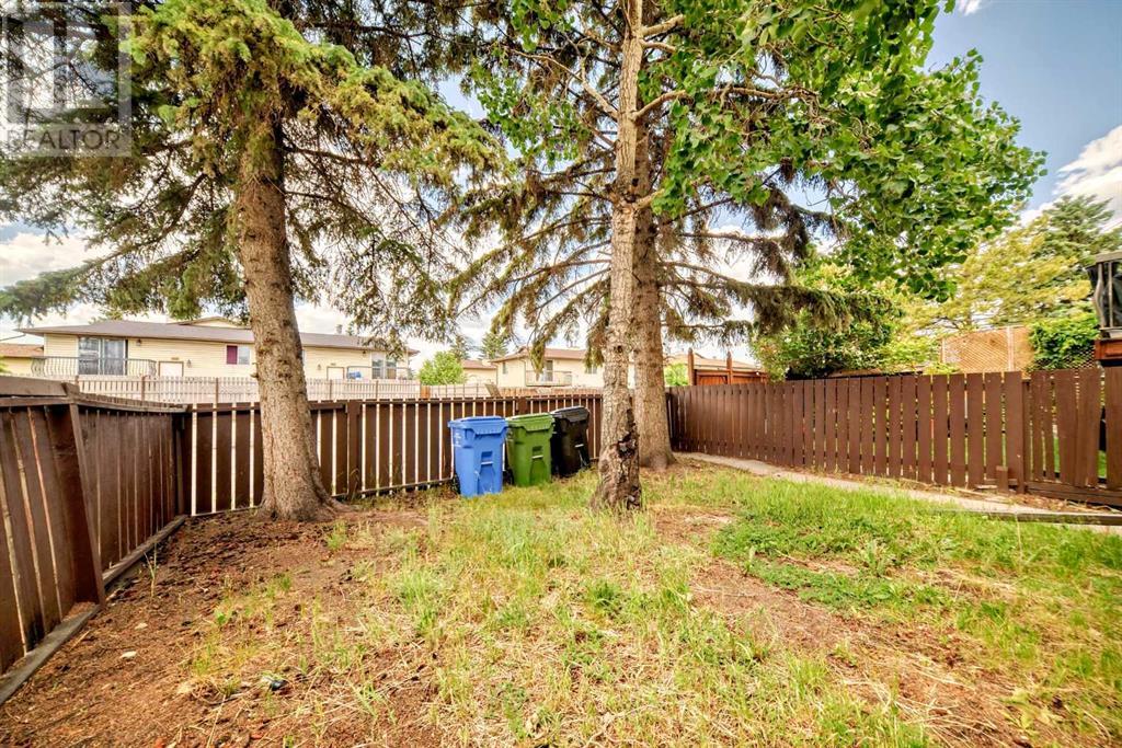 Single Family House Bi-level for Sale in B   Street SE Forest Lawn Calgary 