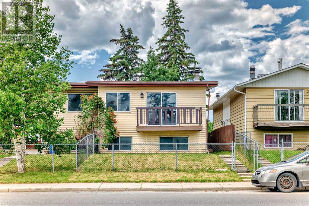 Single Family House Bi-level for Sale in B   Street SE Forest Lawn Calgary 