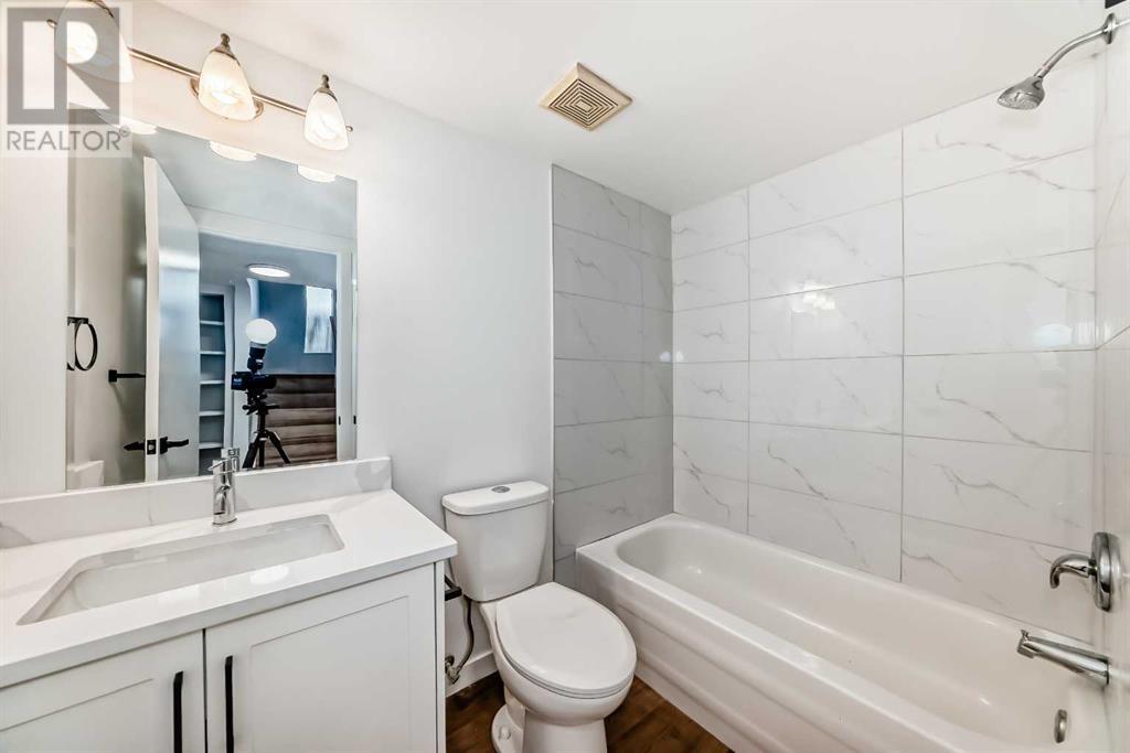 Single Family House Bi-level for Sale in B   Street SE Forest Lawn Calgary 