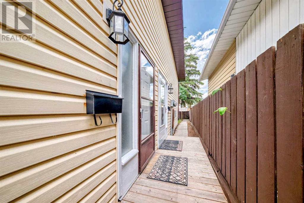 Single Family House Bi-level for Sale in B   Street SE Forest Lawn Calgary 