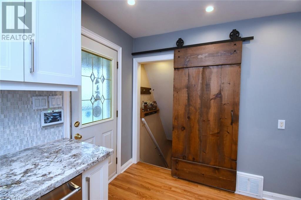 Photo 14 of 152 Glencairn Avenue, Hamilton ON