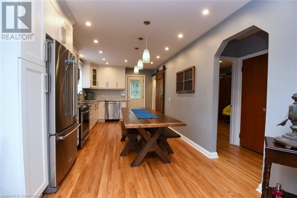 Photo 16 of 152 Glencairn Avenue, Hamilton ON