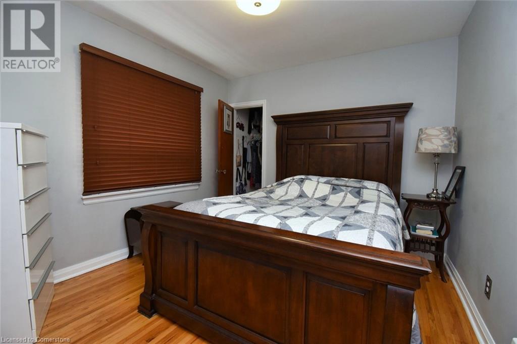 Photo 19 of 152 Glencairn Avenue, Hamilton ON