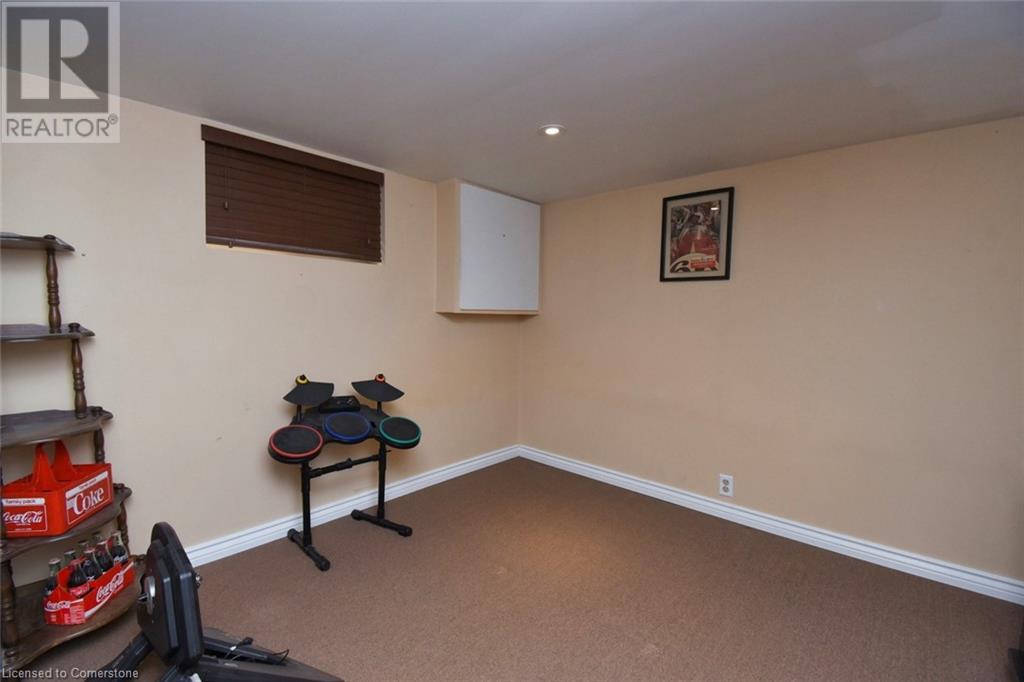 Photo 24 of 152 Glencairn Avenue, Hamilton ON