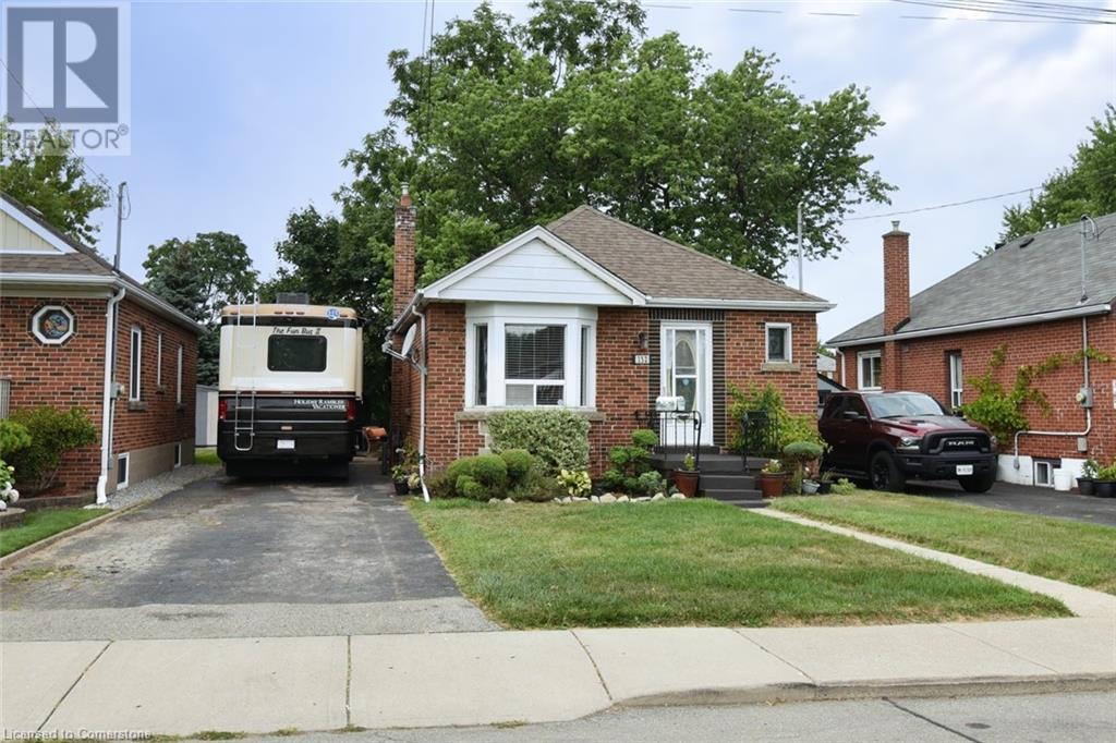 Photo 4 of 152 Glencairn Avenue, Hamilton ON