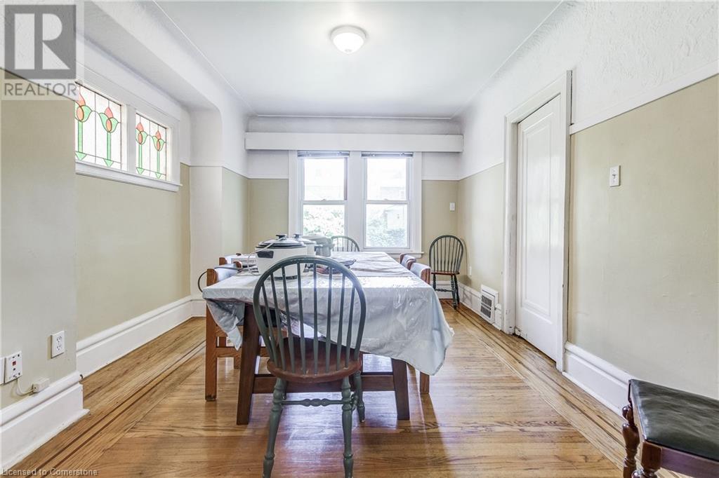 Photo 7 of 110 Dromore Crescent, Hamilton ON