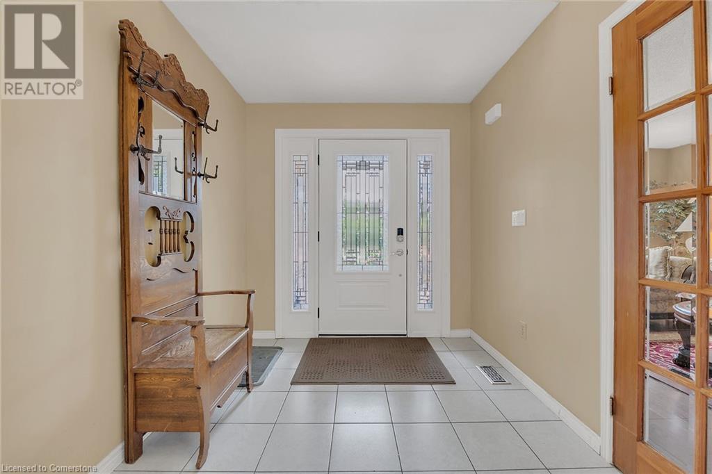 Photo 22 of 45 Dublin Drive, Hamilton ON
