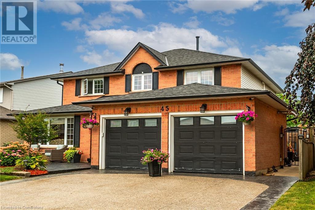 Photo 4 of 45 Dublin Drive, Hamilton ON
