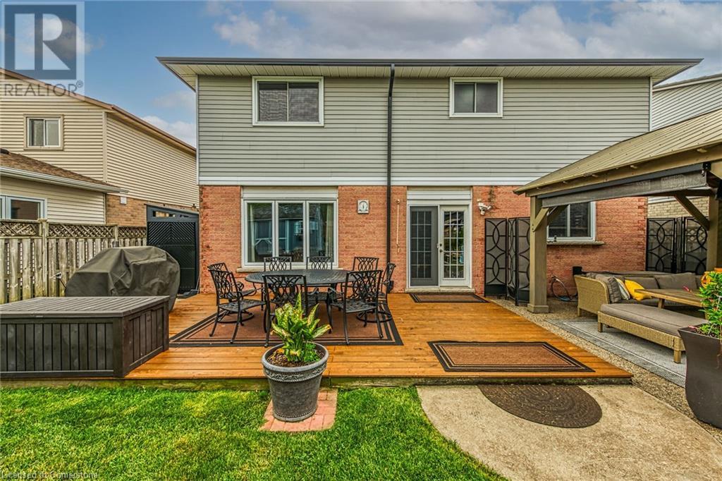Photo 40 of 45 Dublin Drive, Hamilton ON
