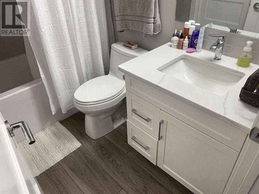 Single Family House for Sale in   Greenbriar Place NW Greenwood/Greenbriar Calgary 