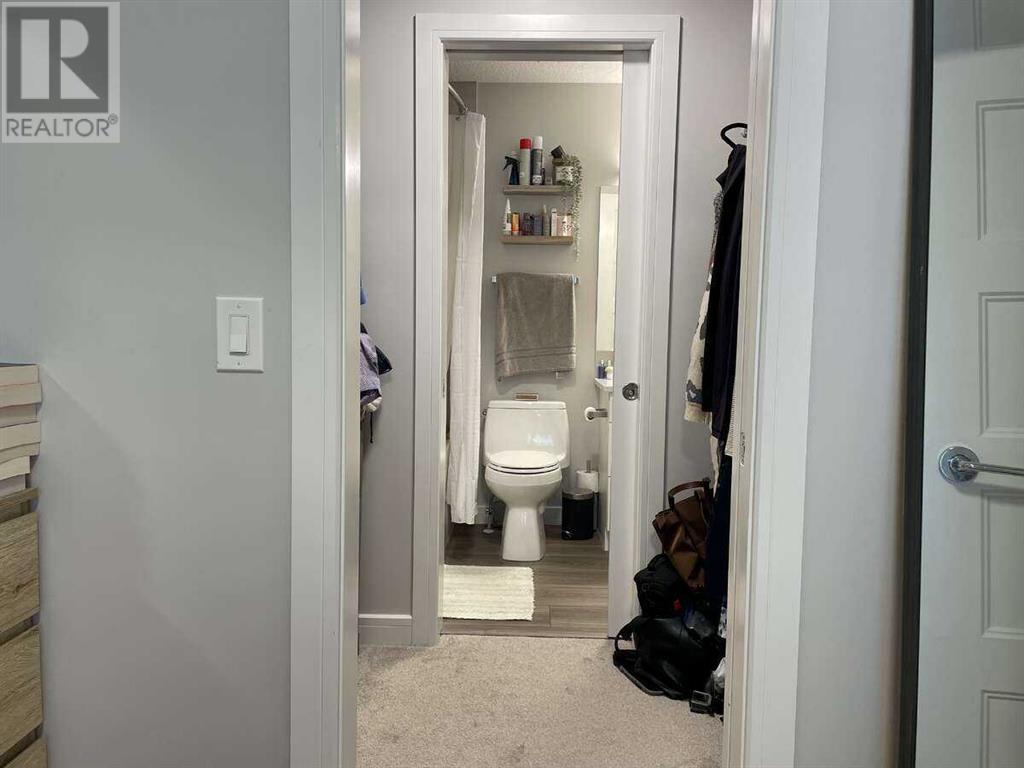 Single Family House for Sale in   Greenbriar Place NW Greenwood/Greenbriar Calgary 