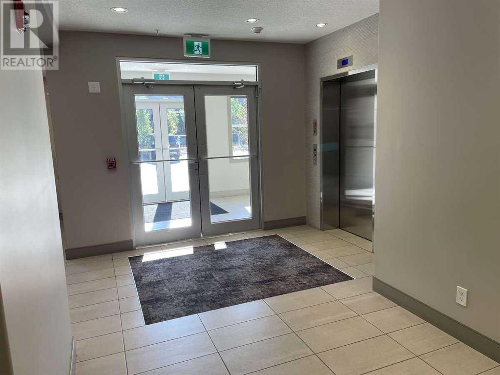 Single Family House for Sale in   Greenbriar Place NW Greenwood/Greenbriar Calgary 
