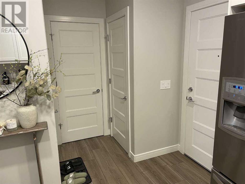 Single Family House for Sale in   Greenbriar Place NW Greenwood/Greenbriar Calgary 