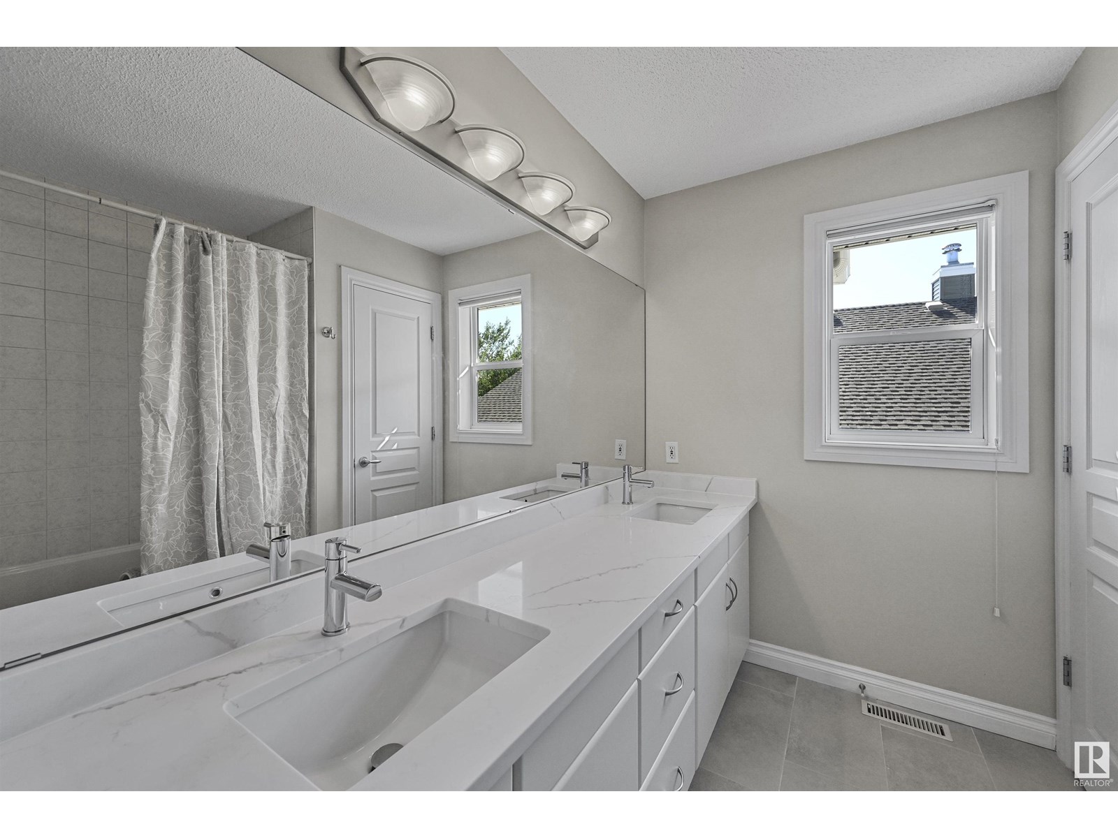 Photo 43 of 1516 Thorogood Cl Nw, Edmonton AB