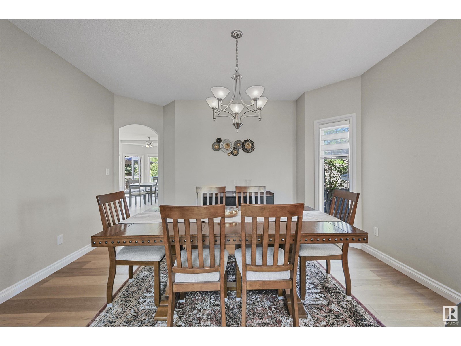 Photo 5 of 1516 Thorogood Cl Nw, Edmonton AB
