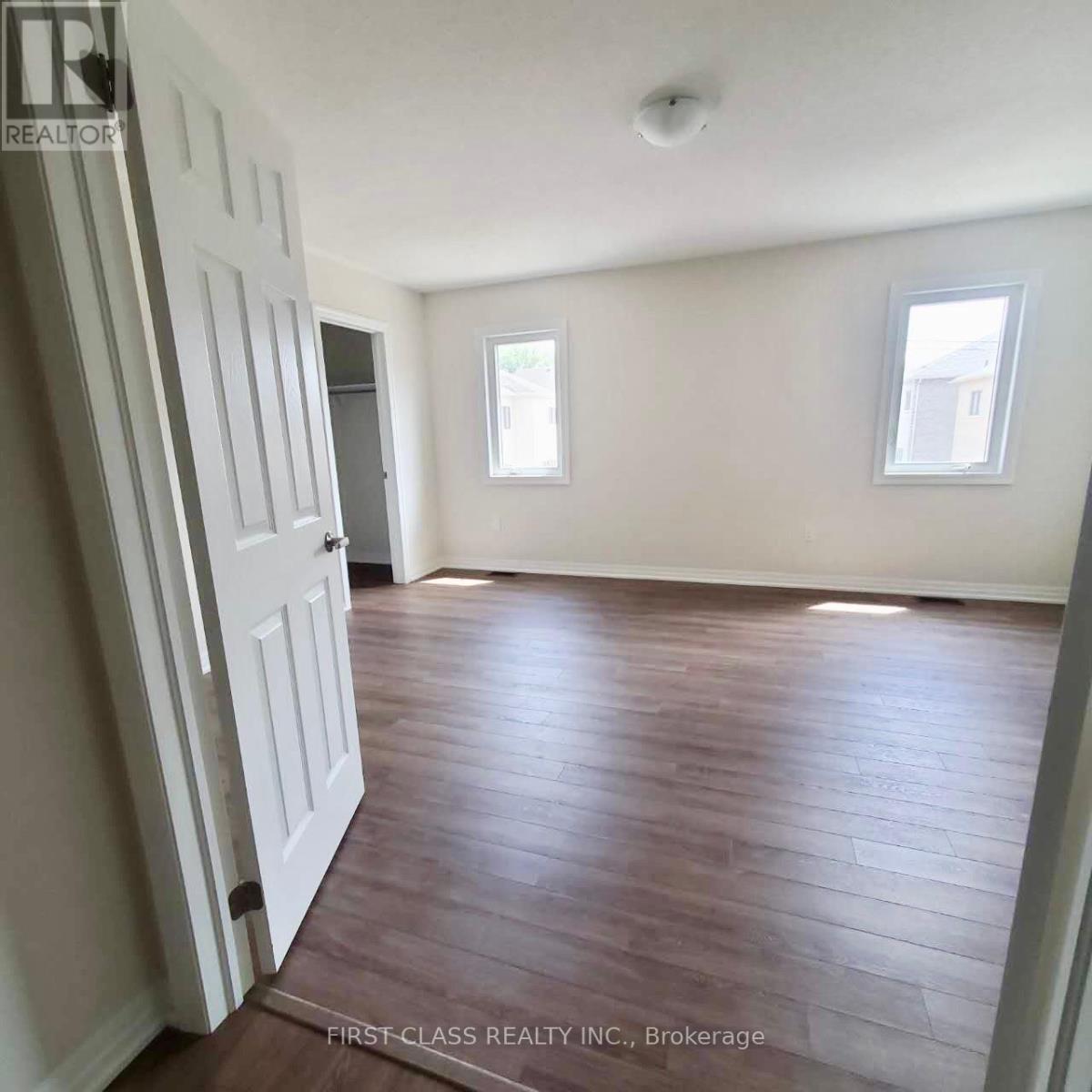 Photo 7 of 151 Danny Wheeler Boulevard, Georgina ON