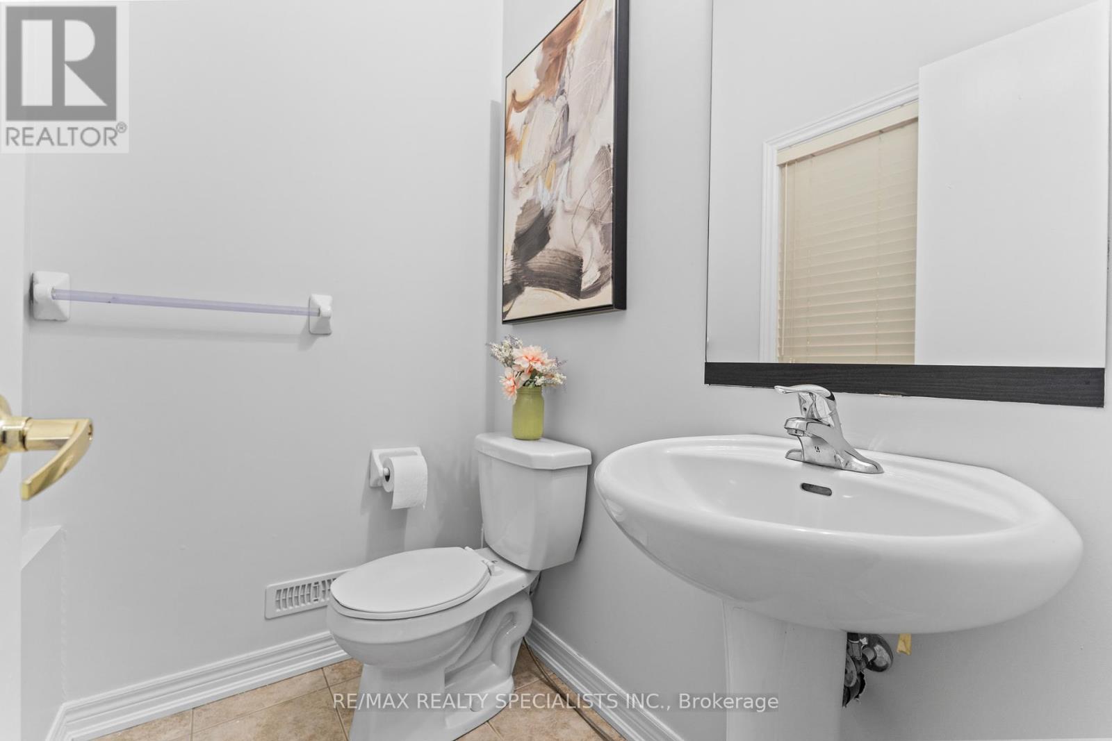 Photo 19 of 38 Stephanie Avenue, Brampton ON