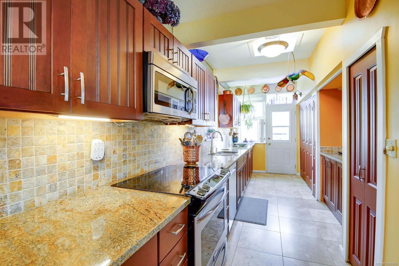 2374 Anderson Ave, Port Alberni