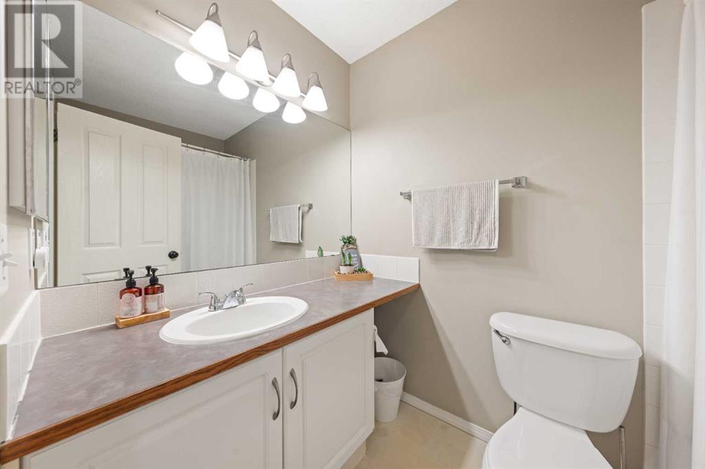 Single Family House for Sale in  Everstone Place SW Evergreen Calgary 