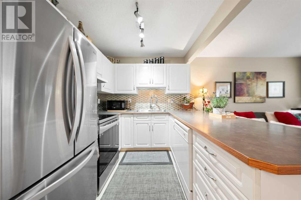 Single Family House for Sale in  Everstone Place SW Evergreen Calgary 